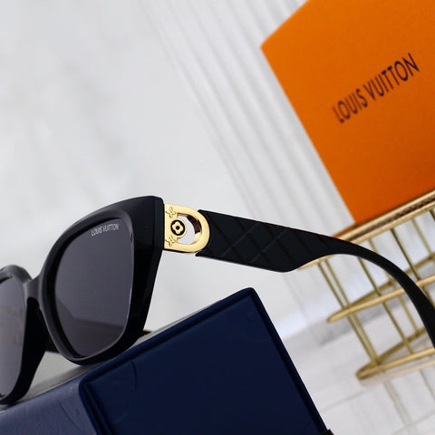 6 colors of fashionable and popular sunglasses  0649